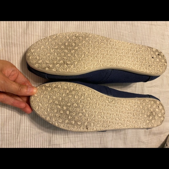 Navy Toms size 7.5 - Picture 2 of 2